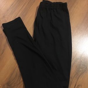 Agnes and Dora Black Leggings